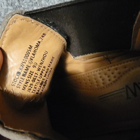 Chelsea boots both pair Black/ Tan - Picture 9 of 10